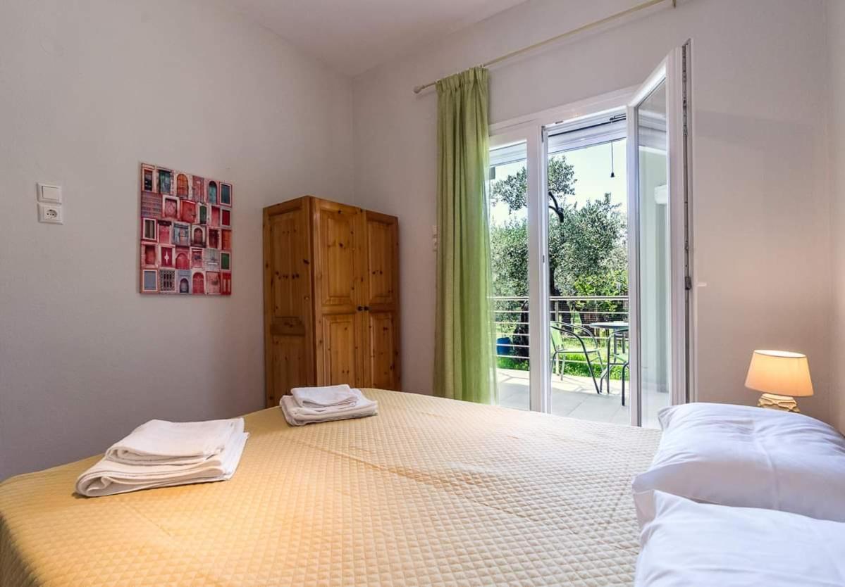 Appartement Mougkrasstudio à Skala Rachoni  Extérieur photo