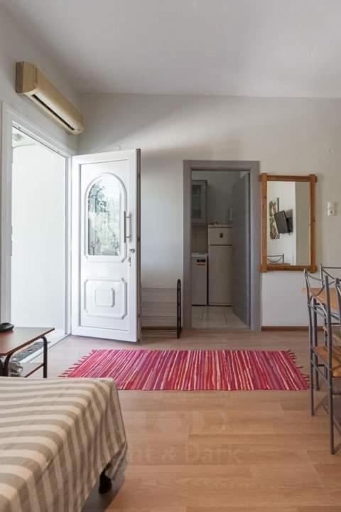 Appartement Mougkrasstudio à Skala Rachoni  Extérieur photo